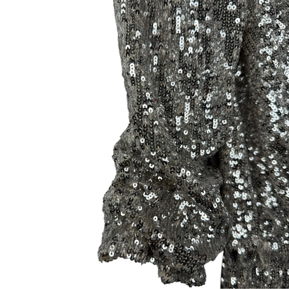 NEW GENERATION LOVE ALLEGRA SEQUIN JUMPSUIT 3/4 SLEEVE SHORTS SZ L - Picture 8 of 11